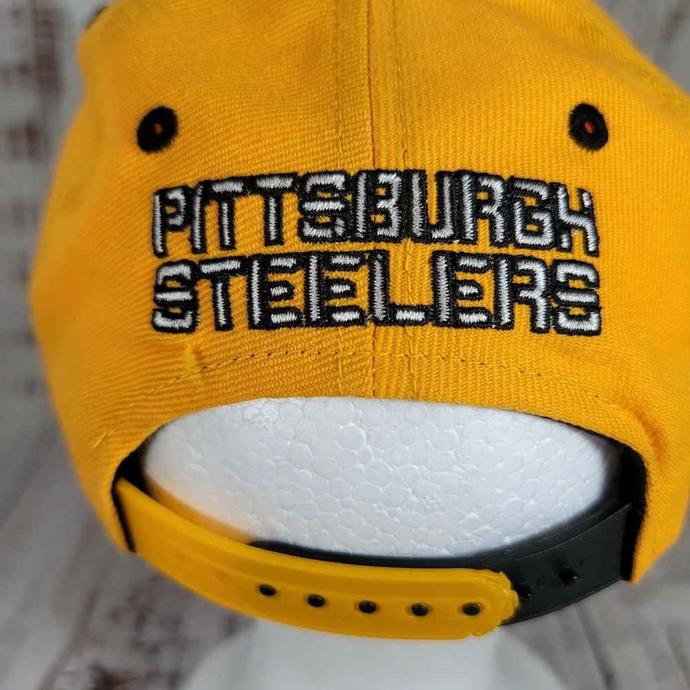 Pittsburgh Steelers NFL Team Apparel‎ Youth Black Yellow Adjustable Snapback Cap
